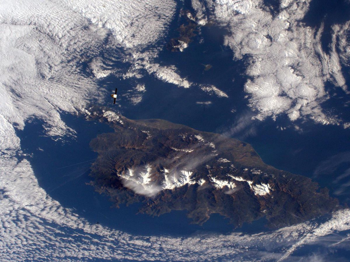 la Corse vue de l'espace depuis la station spatiale depuis l'ISS(400 km de la Terre) • © Thomas Pesquet, via Facebook