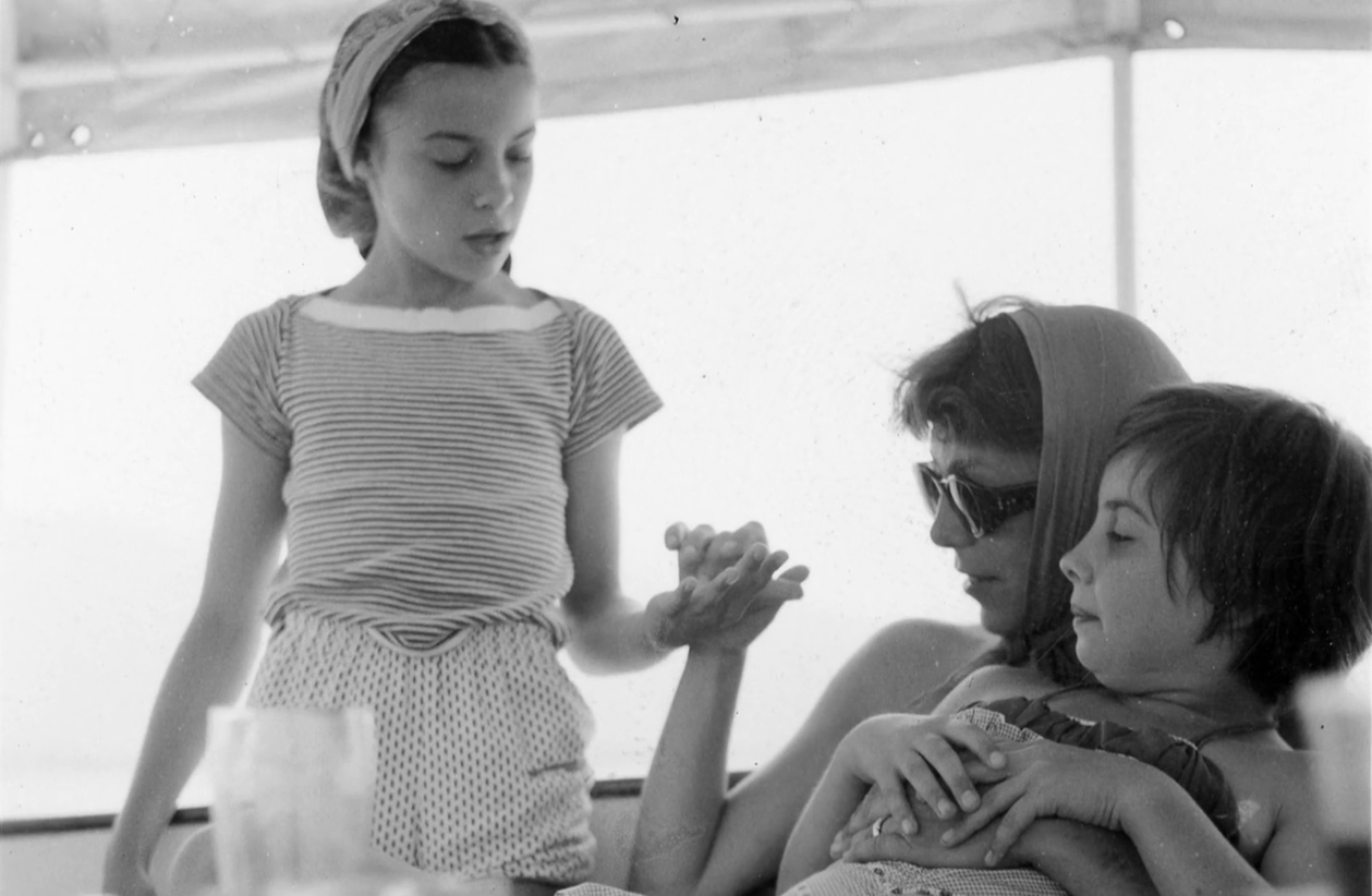 Joan Mitchelle et les filles Riopelle Joan Mitchelle et les filles Riopelle