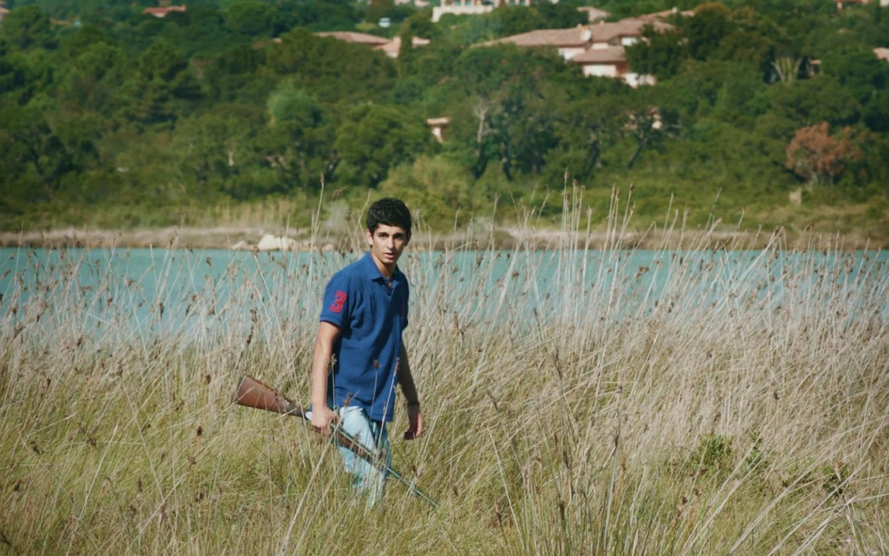Photogramme tiré de Les Apaches de Thierry de Peretti Photogramme tiré de Les Apaches de Thierry de Peretti